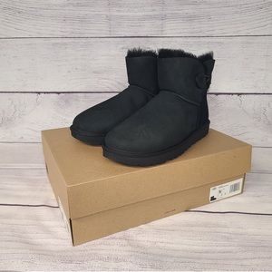 Ugg Bailey button short